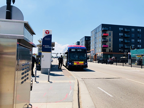 An A Line BRT bus at a stop on Snelling and University Avenues